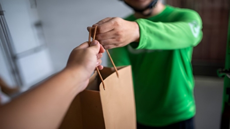 Hyper-Local Eco-Friendly Delivery Services: Greening Your Neighborhood Deliveries